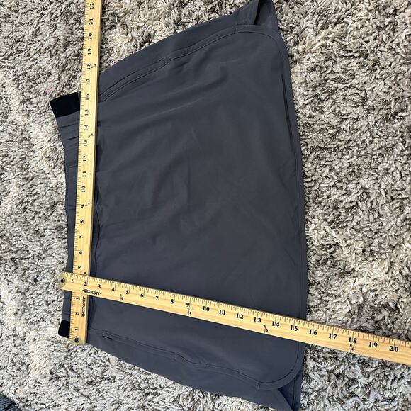 Hi-Tec Gray Skort L Large Elastic Waist Zipper Pockets Skirt w/ Built In Shorts - Picture 10 of 10